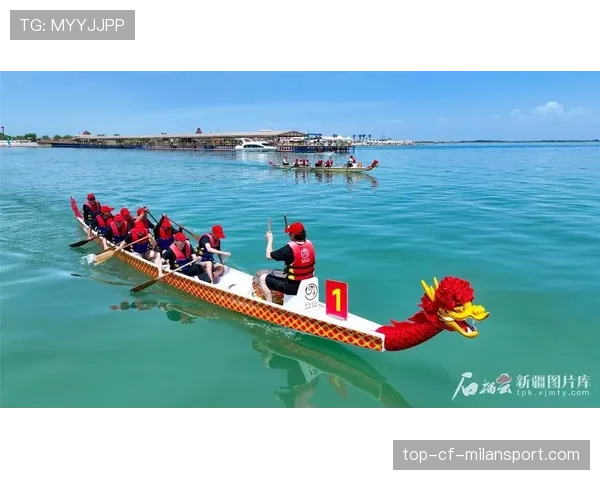 龙舟健儿暴雨中夺金:一年几十场比赛磨砺心理素质,最具人气龙舟赛视频 龙舟健儿暴雨中夺金:一年几十场比赛磨砺心理素质,最具人气龙舟赛视频